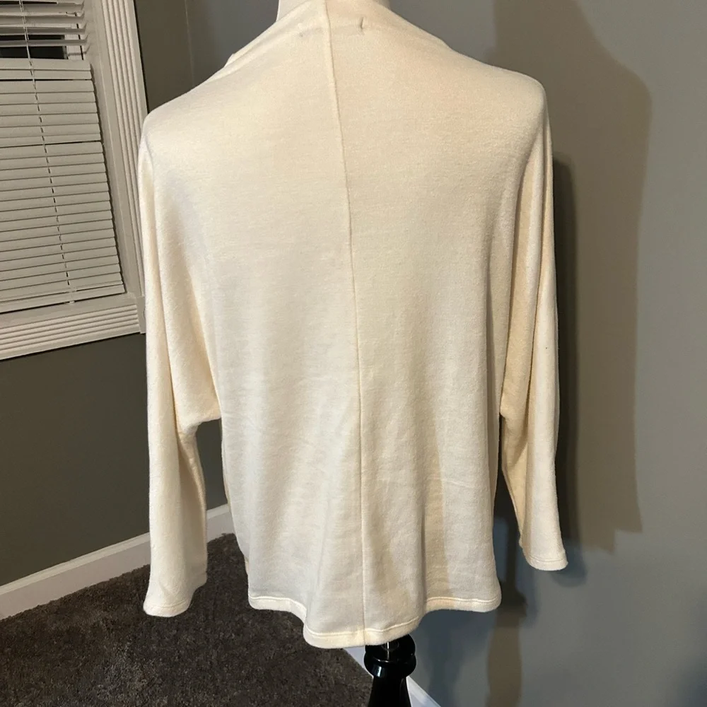 Banana Republic women’s 3/4 sleeve‎ sweater size medium